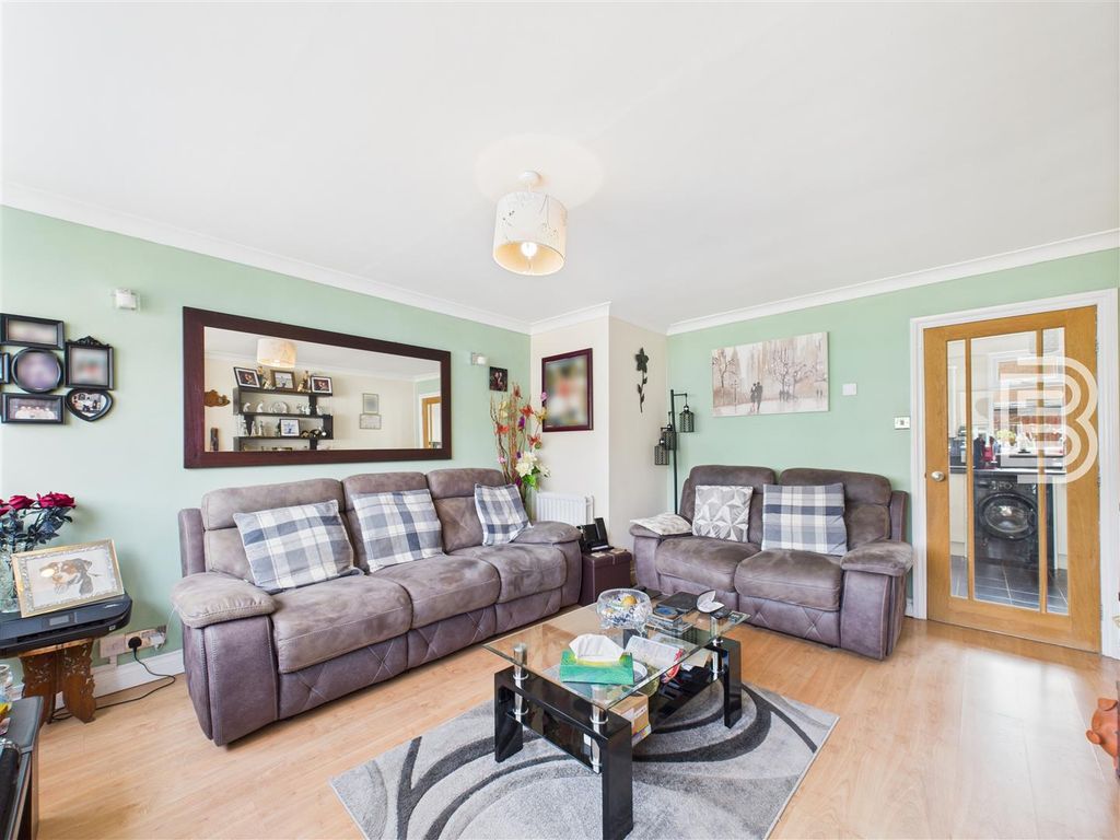Property photo 3 of 14 Living Room (2).Jpg