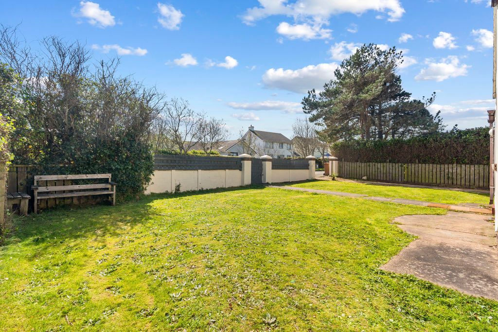 Property photo 3 of 26 Westholme