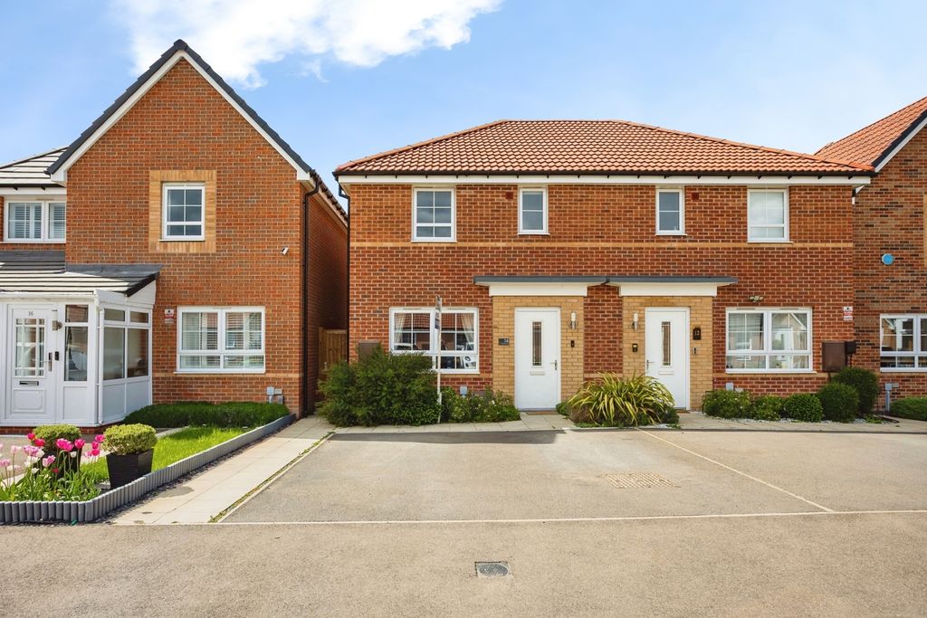 Property photo 1 of 18 Pbox-Img.Jpg