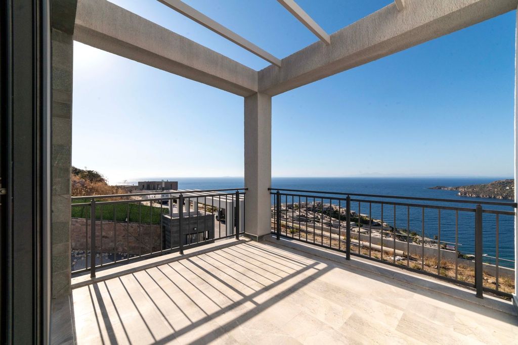 Property photo 3 of 18 Seafront Yalikavak Apartments And Villas With Private Or Communal Pools Â€“ Views From Balcony