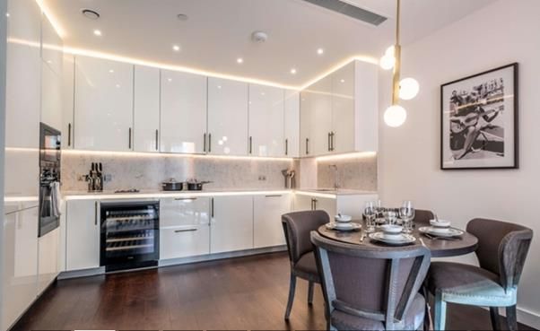 Property photo 2 of 11 Kitchen