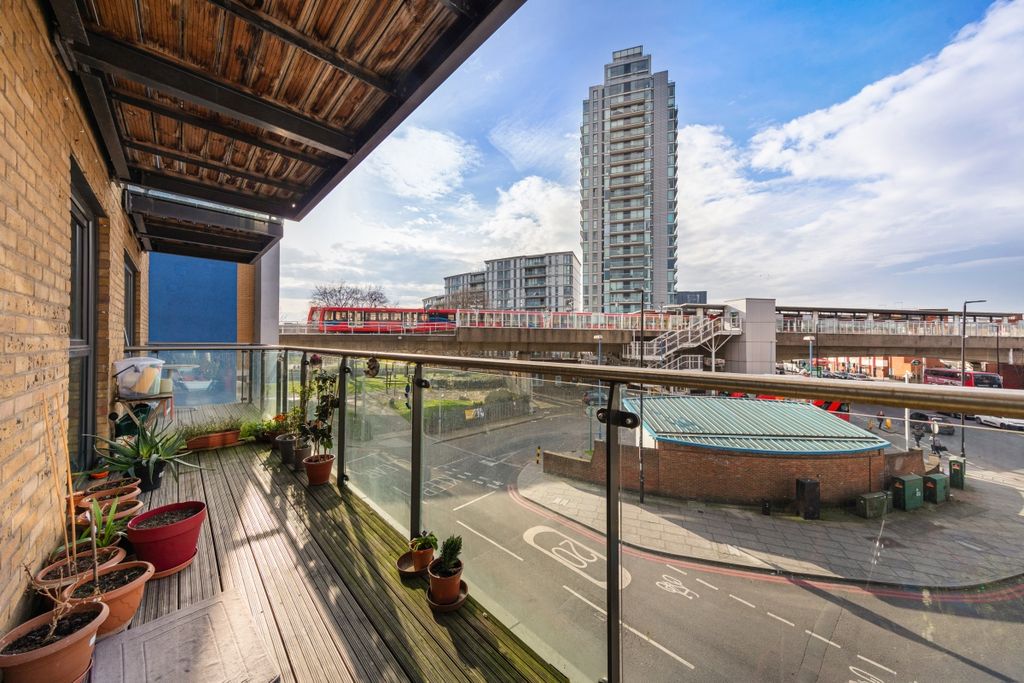 Property photo 1 of 11 094A7607