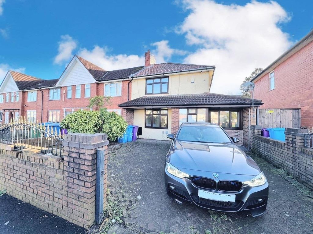 Property photo 2 of 15