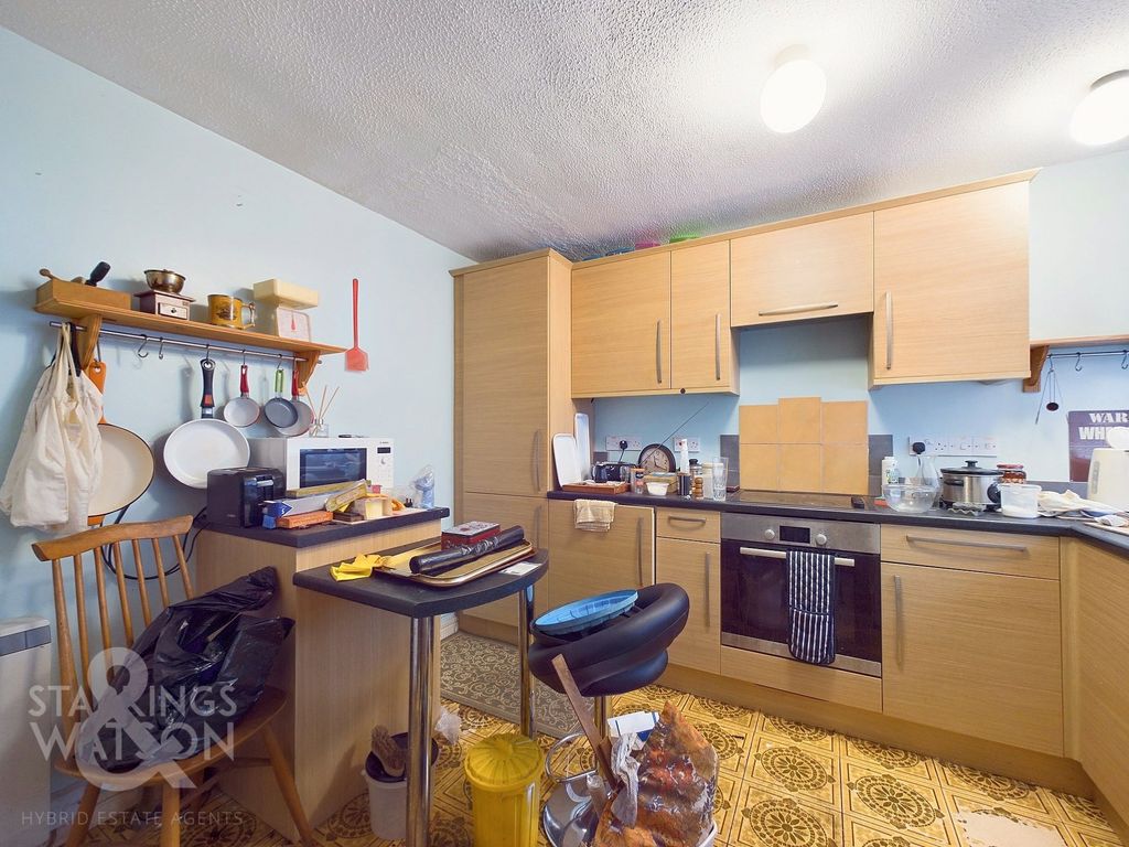 Property photo 3 of 14