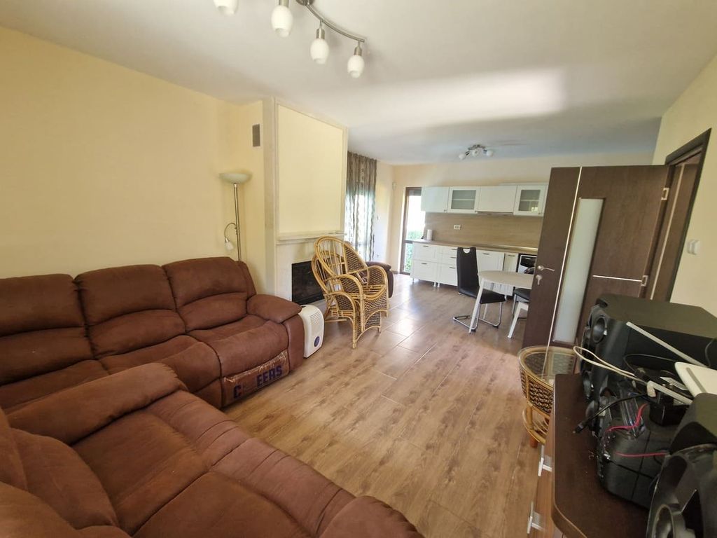 Property photo 3 of 22