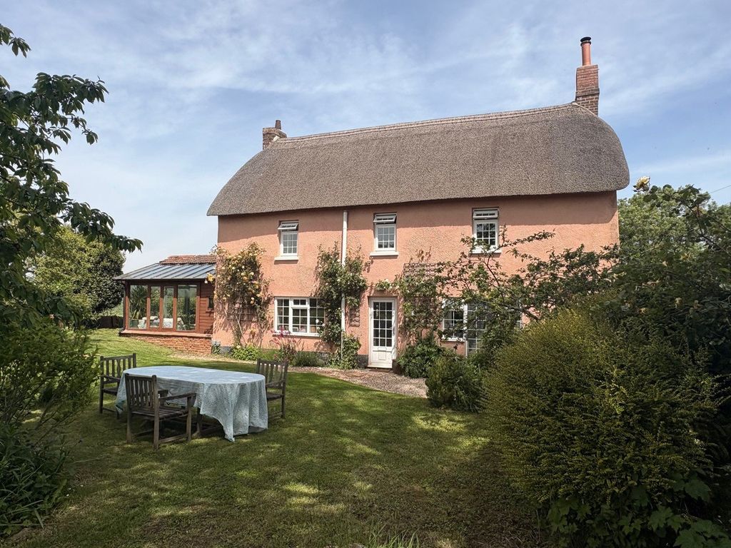 Property photo 1 of 28 Steers Cottage