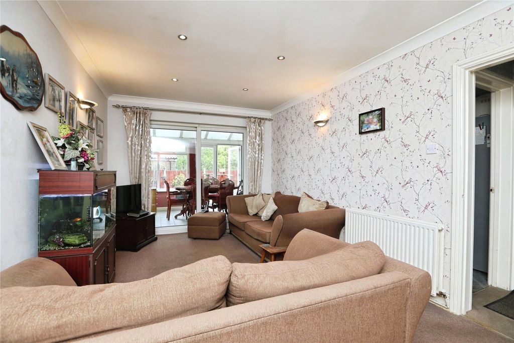 Property photo 2 of 19 Picture No. 10
