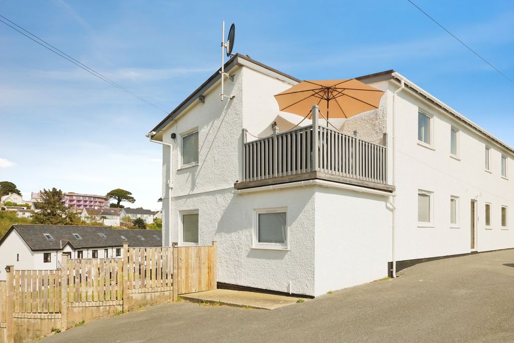 Property photo 1 of 16 Pbox-Img.Jpg
