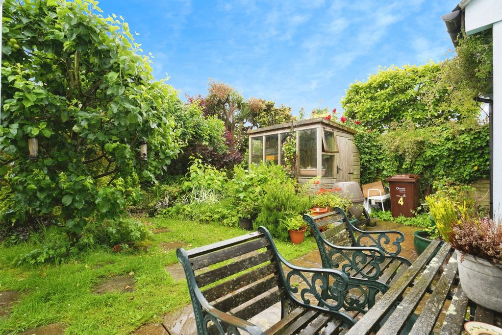 Property photo 3 of 15 Photo