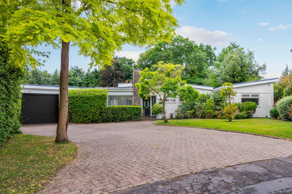 Property photo 1 of 26