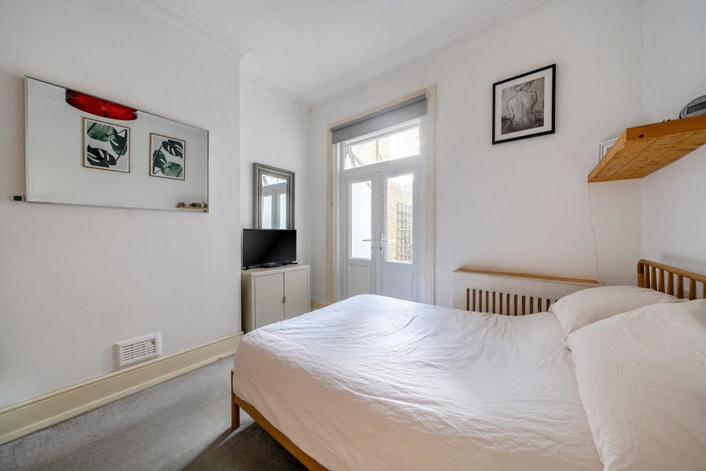 Property photo 3 of 15 Picture No. 09