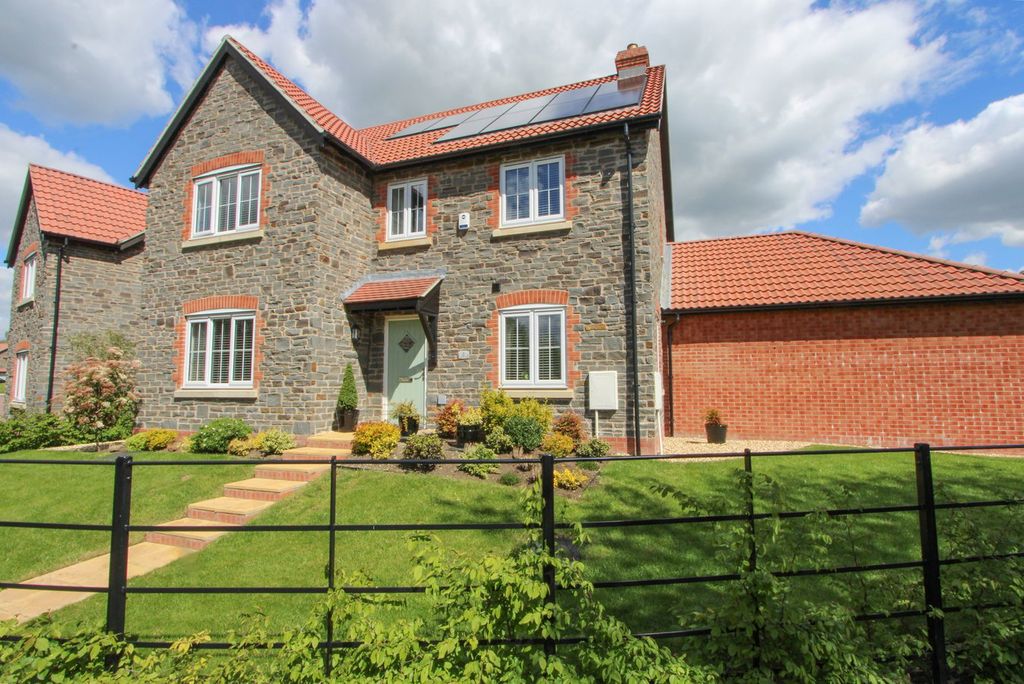 Property photo 1 of 29