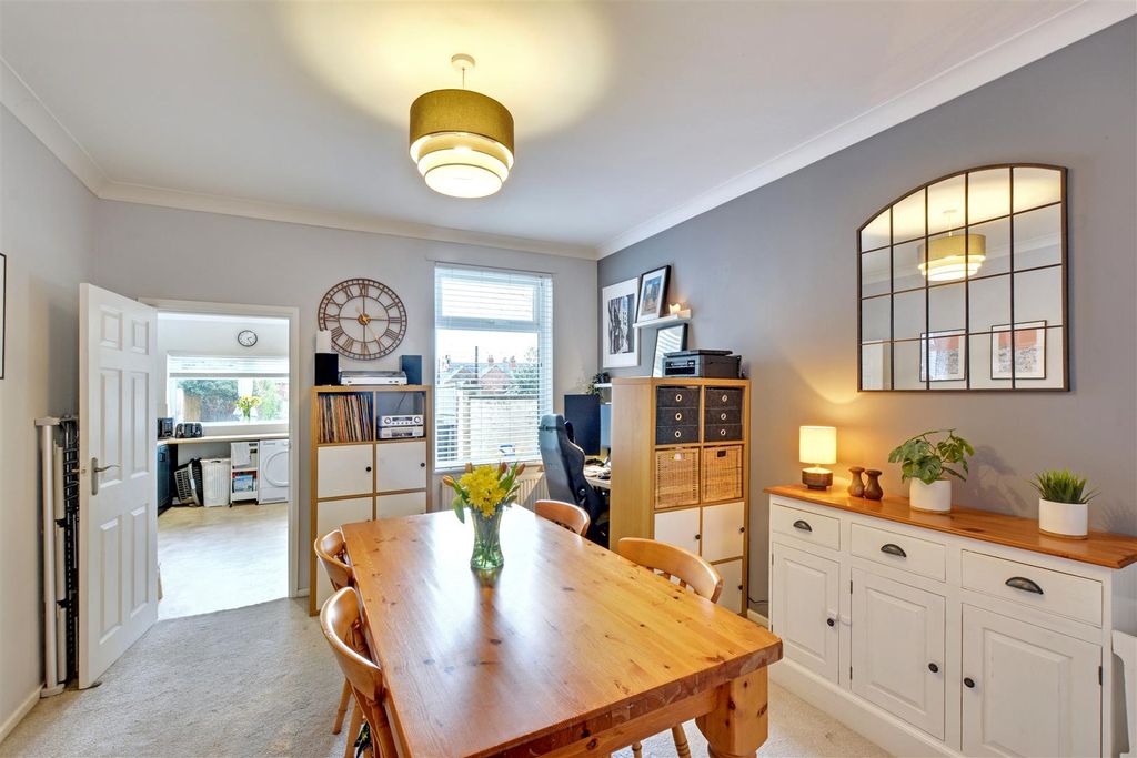 Property photo 3 of 18 Dining Room_1.Jpeg