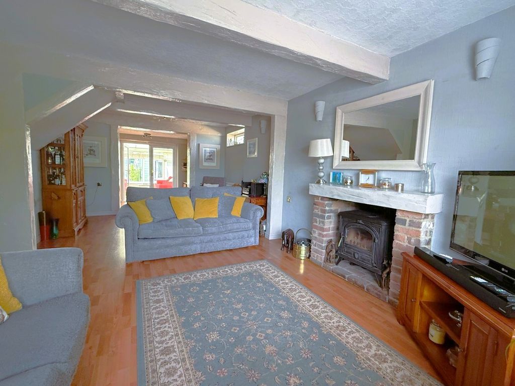 Property photo 3 of 15 3954538