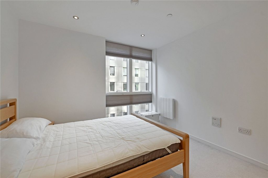 Property photo 3 of 11 Picture No. 06