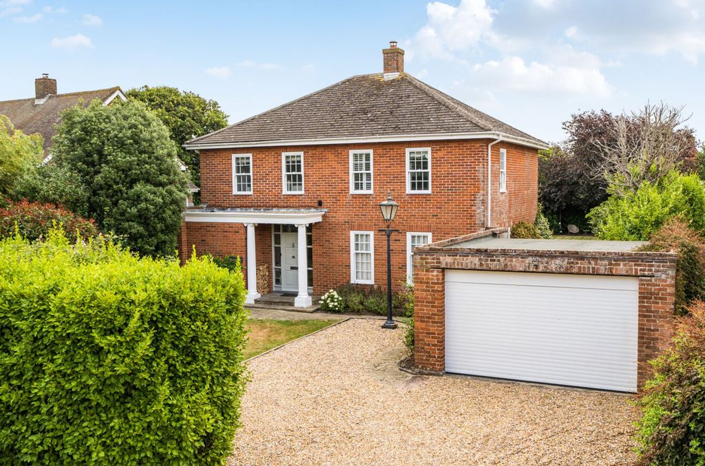 Property photo 1 of 34