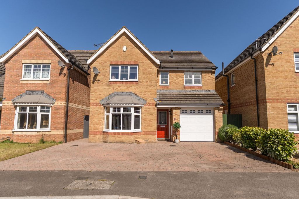 Property photo 1 of 27