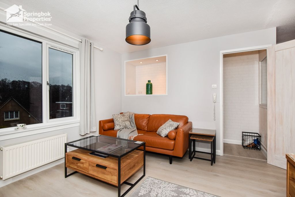 Property photo 3 of 10 Image 2