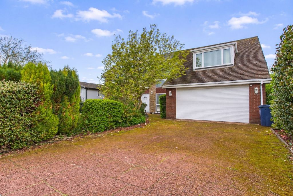 Property photo 1 of 42