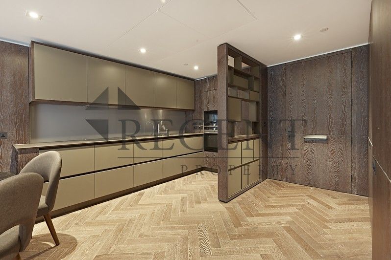 Property photo 3 of 9 Kitchen