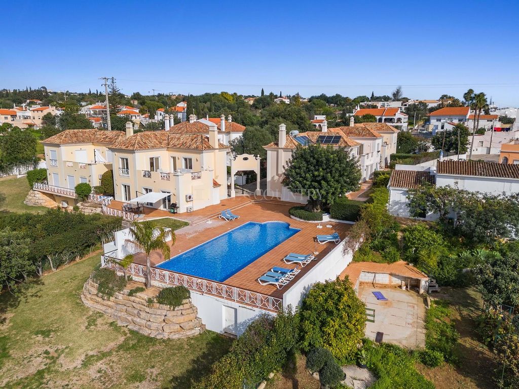 Property photo 3 of 27