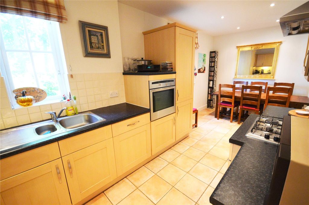 Property photo 2 of 8 Picture No. 09