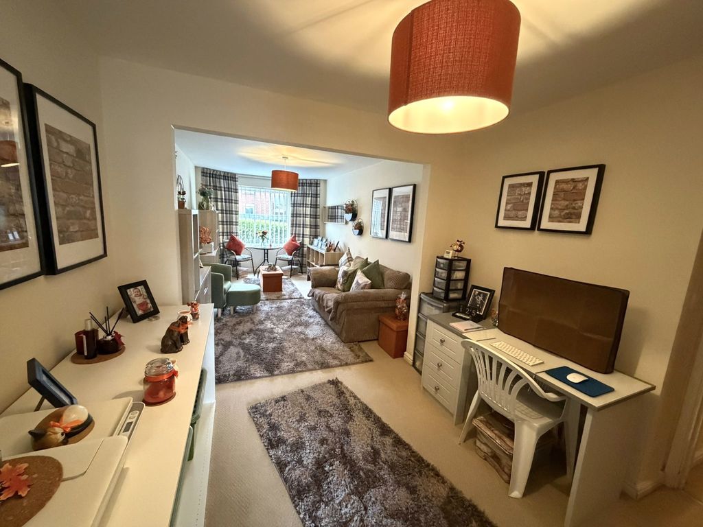 Additional image 6 of 2 bed flat for saleHigh-Yield Investment Opportunity: Heys Hunt, Leyland PR25