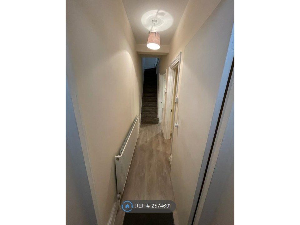 Property photo 2 of 15 Entry Hallway