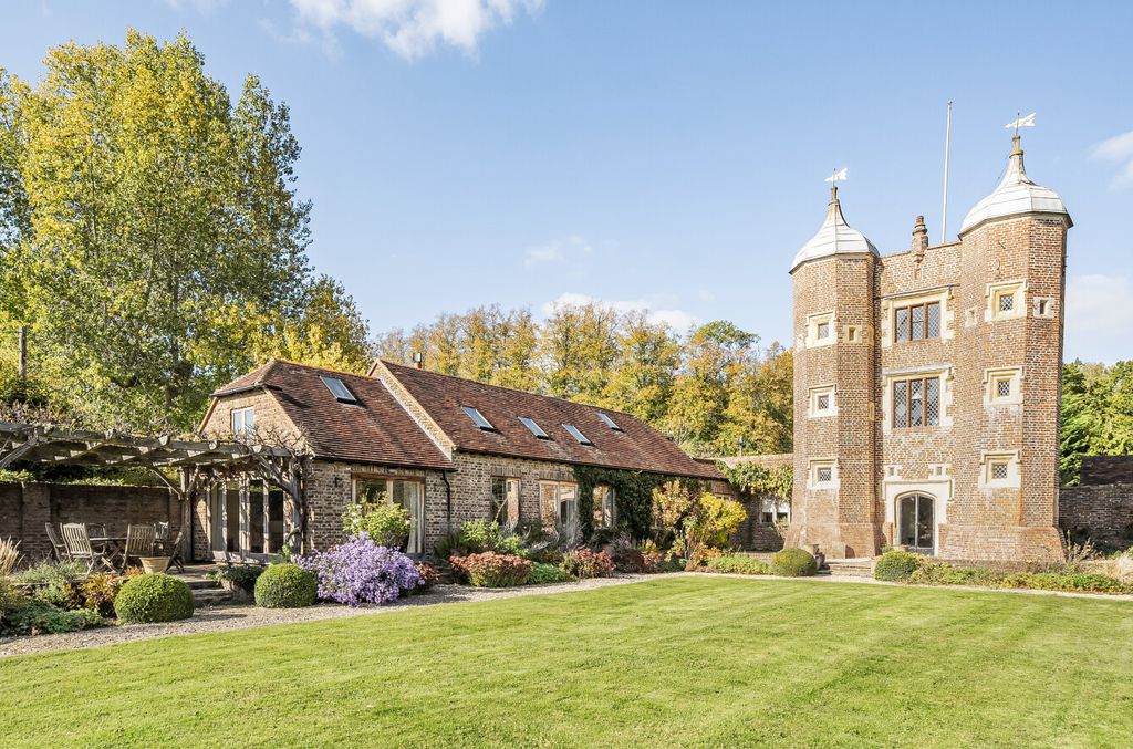 Property photo 1 of 24 1361866-18-68E805...