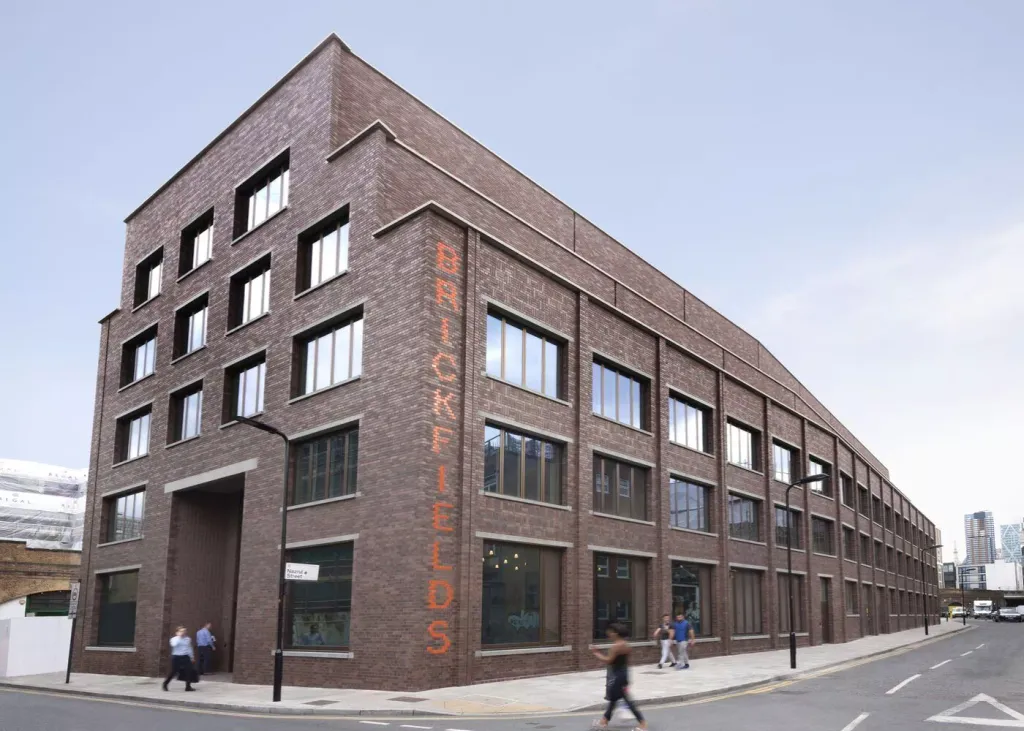 Property photo 1 of 6