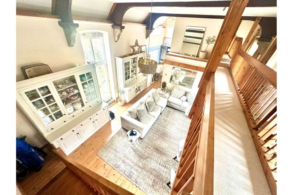 Property photo 3 of 40 Living Area