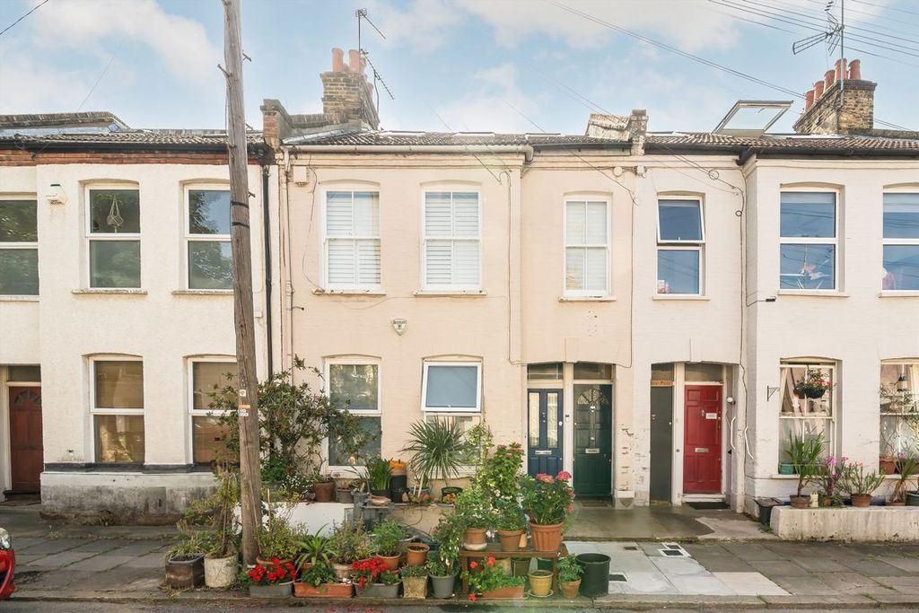 Property photo 1 of 8