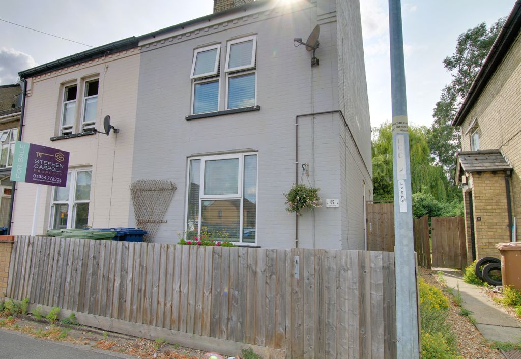 Property photo 1 of 11