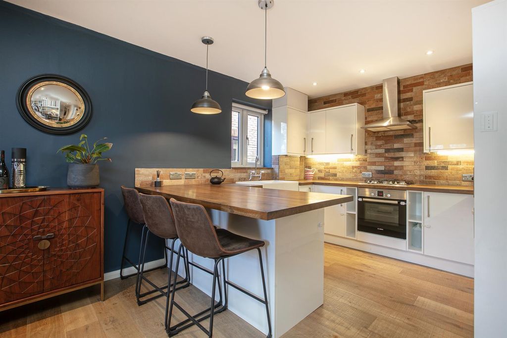 Property photo 3 of 25 3Y6A7098.Jpg