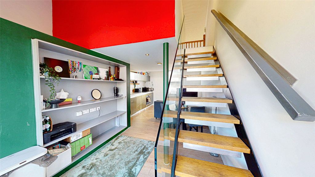 Property photo 2 of 10 Picture No. 06