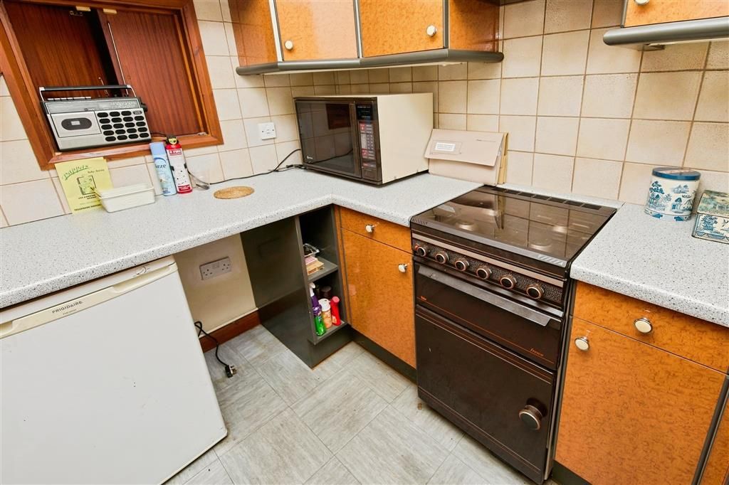 Property photo 3 of 11