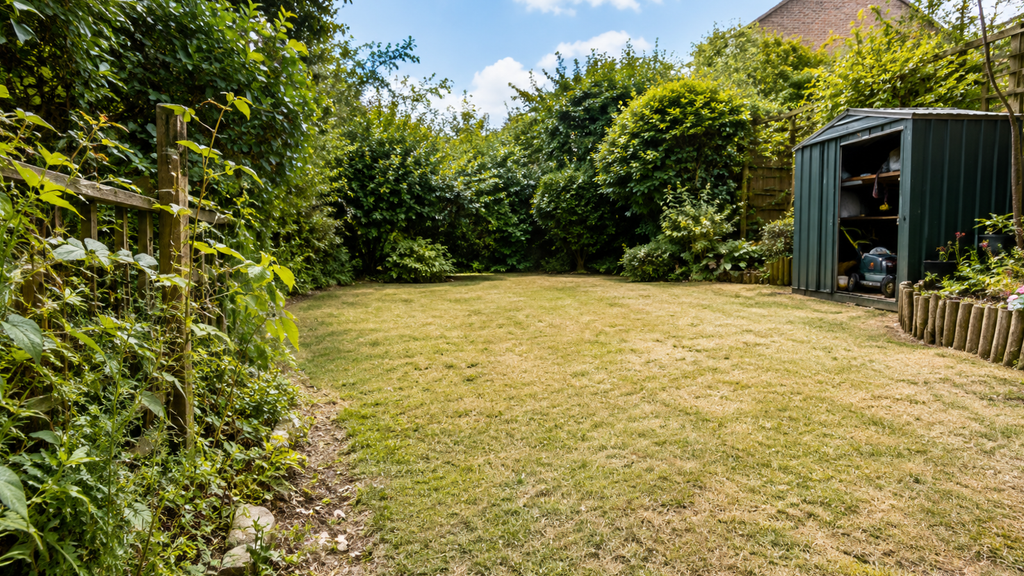Property photo 3 of 14 Garden