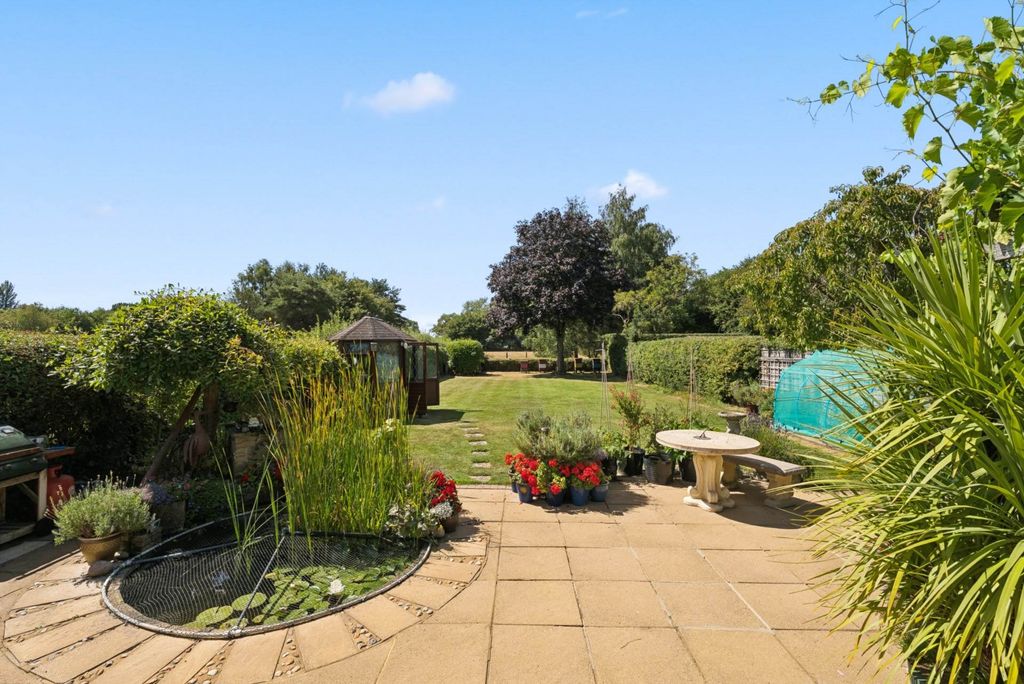 Property photo 3 of 27