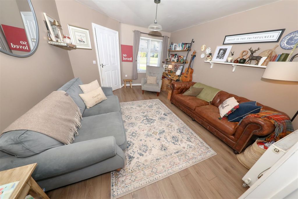 Property photo 2 of 14 C