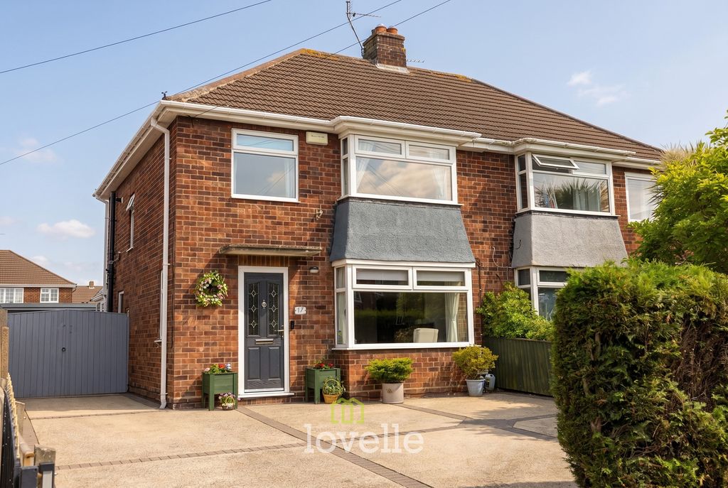 Property photo 1 of 29