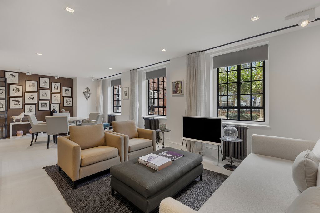 Property photo 2 of 16 Photo 2