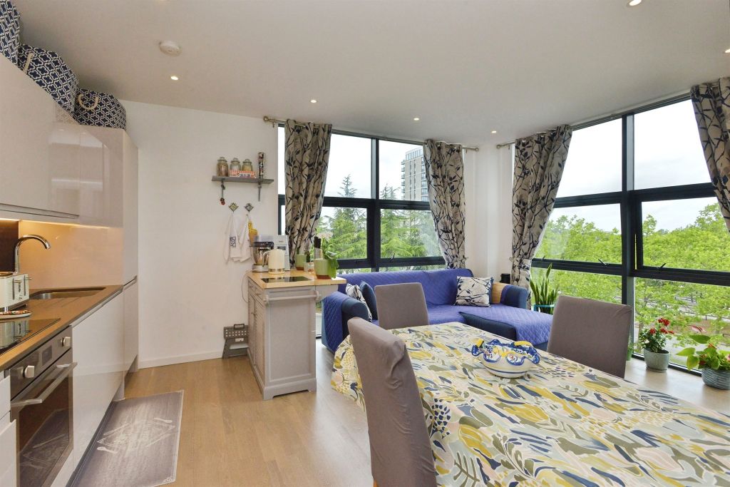 Property photo 2 of 16