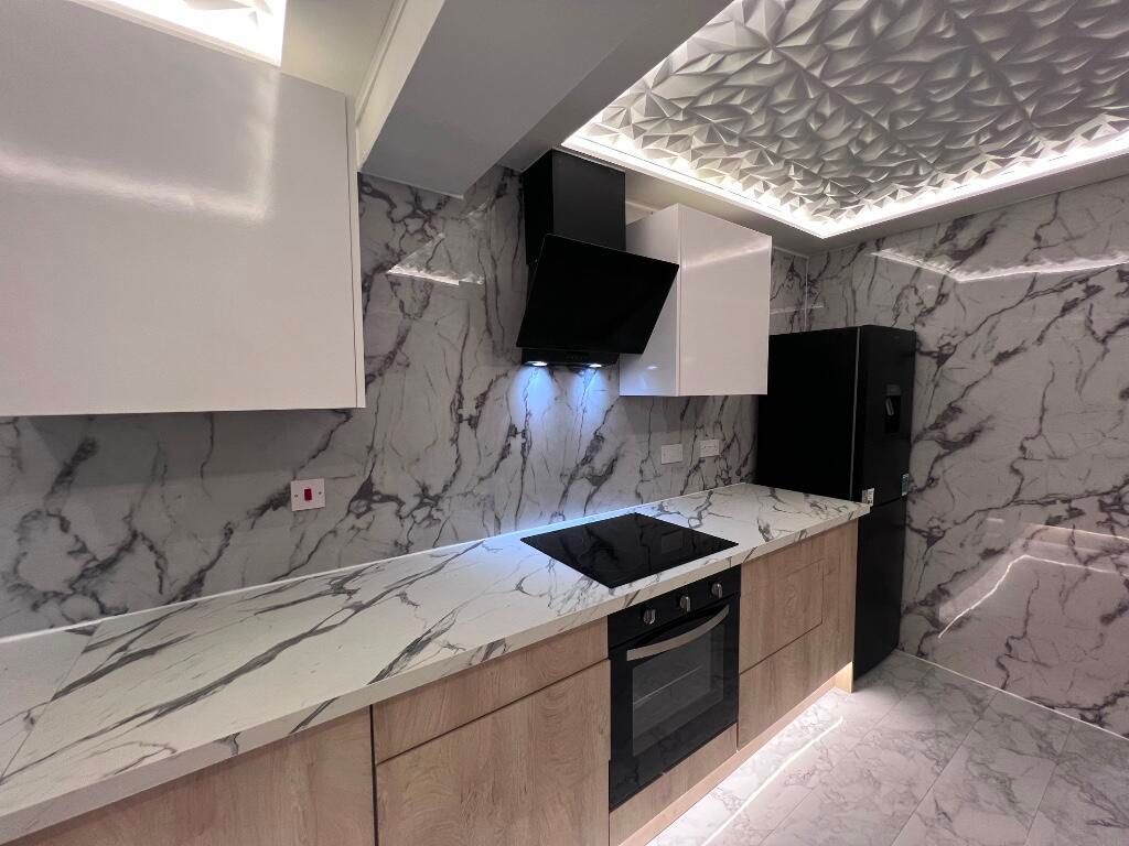 Property photo 3 of 32