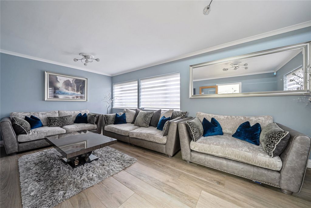 Property photo 3 of 29 Picture No. 18