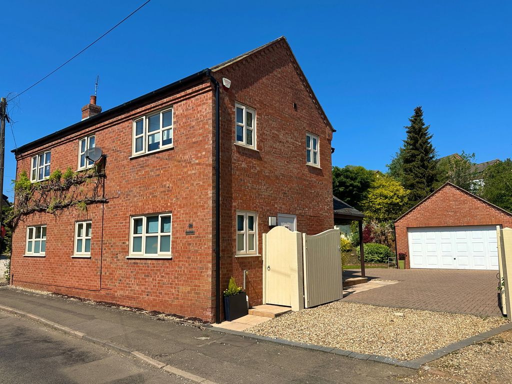 Property photo 1 of 36