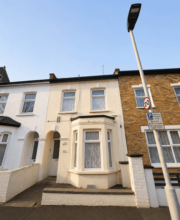 Property photo 2 of 11 F4724051-Ccd9-429B-Bfcb-B207A61c232B