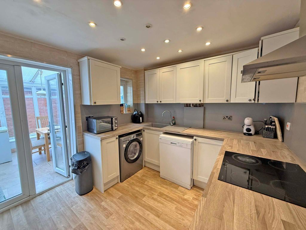 Property photo 3 of 12 Img_1935