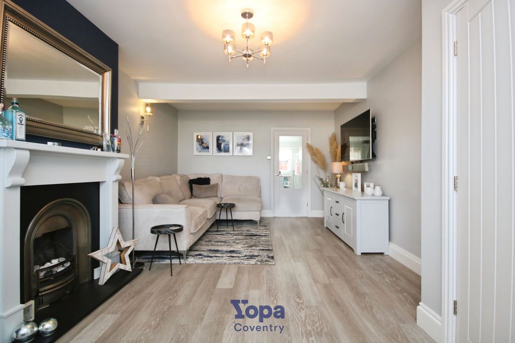 Property photo 2 of 29 5B5F52Bd-Living 202.Jpg