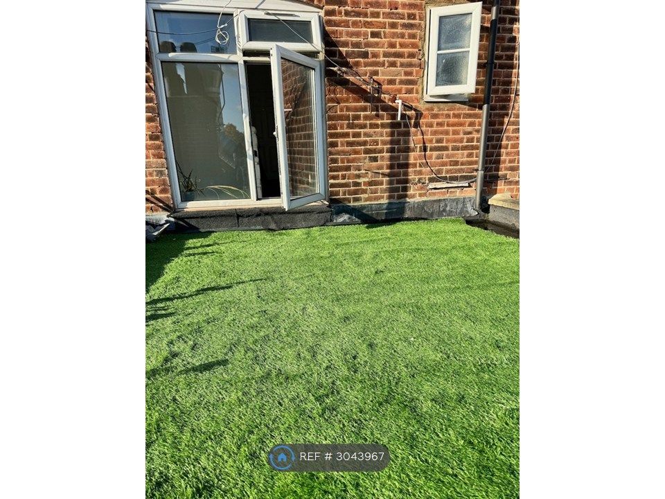 Property photo 3 of 22 Roof Terrace (Shared With Other Residents)
