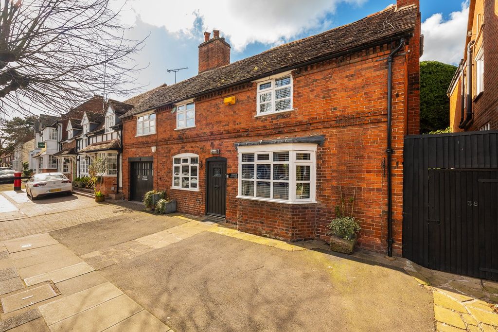 Property photo 1 of 41